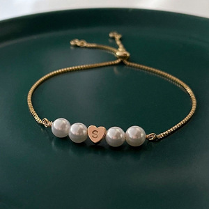 Collana Trendy in Argento Sterling con Ciondolo a Lettera Barocca e Perla Ovale, con Catena a Maglie per Donne e Bambini - Product Image 6