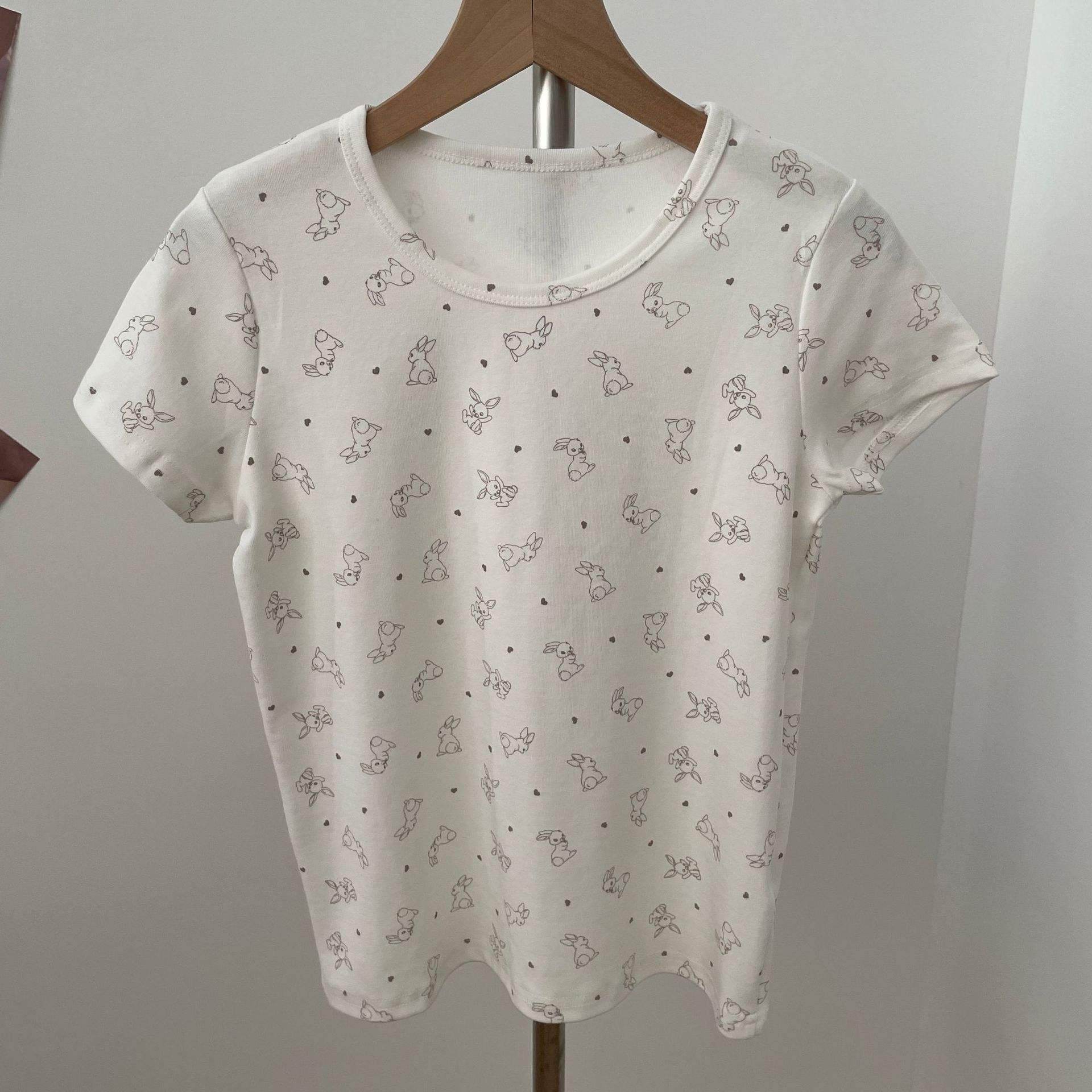 White Bunny - T-Shirt