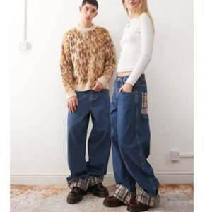 بنطلون جينز رجالي مخصص بقصة واسعة من الأسفل للرجال والنساء - Product Image 3