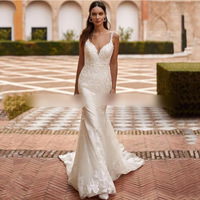 Gaun pengantin halter Prancis 2025 gaya baru untuk pengantin wanita, tekstur mewah, pengerjaan halus, gaun pengantin mewah dengan ekor panjang.