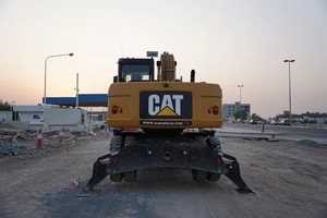 Excavadora de Gran Escala Usada Original CATM317D2, Casi Nueva, en Venta, con Buen Precio y Buen Mantenimiento, Hecha en Japón - Product Image 3