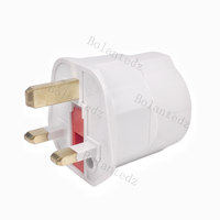 Adaptador de corriente UK 13A Adaptador de viaje de enchufe único EU UK Convertidor Enchufe Cargador Características DE SEGURIDAD Material de PC Hogar OEM Personalizable