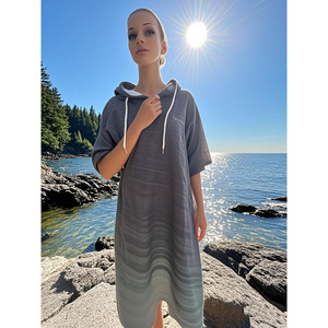Accappatoio con Cappuccio in Microfibra, Poncho da Surf, Asciugamano da Spiaggia Assorbente e Antisabbia per Nuoto e Viaggi, Personalizzabile con Logo - Product Image 6