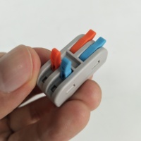 Farbige Hebel-2-Wege-Schnellverbinder für den Automobilbereich, 32A 400V 0,08-4mm² Kabelanschluss