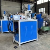 Machine de découpe et de pressage hydraulique automatique à angle de 90 degrés pour tuyaux, avec fonctions de poinçonnage et de chanfreinage, et moteur intégré