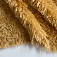 Personnalisé 100% polyester Trame Solide 15mm 20mm 30mm PV Peluches Fourrure Peluche Tissu pour Jouets Vêtements Textile À La Maison
