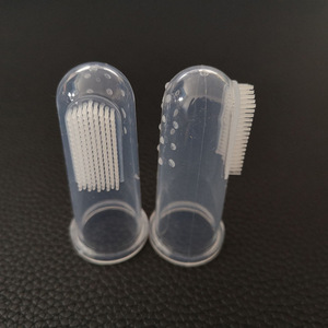 Cross-border <b>pet</b> supplies, finger cleaning toothbrush, <b>pet</b> tartar removal and stain removal silicone finger sleeves, cleaning - Product Image 3