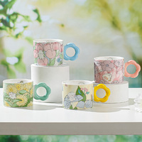 Mug keramik Tulip pegangan bunga kreatif uniseks, Mug kopi terisolasi air mendidih panas tingkat tampilan tinggi dilengkapi