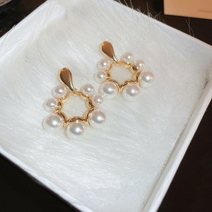 Orecchini a Perno Geometrici in Stile Coreano con Perle e Cerchi, Gioielli Floreali Irregolari per Donne, Uso Quotidiano, Outfit da Festa, Regalo - Product Image 3