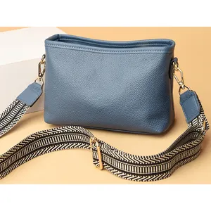 Petit sac à bandoulière carré en cuir PU personnalisé pour femmes, sac à bandoulière en cuir souple pour femmes