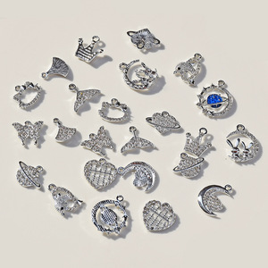 Juego de Dijes de Aleación para Joyería, Mariposa, Planeta, Corazón, Cola de Pez, Corona, Luna, Suministros para Manualidades, Dijes Chapados en Aleación de Zinc para Pulseras - Product Image 3