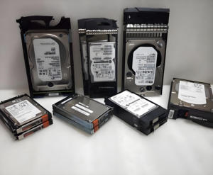 005053683 ฮาร์ดดิสก์แบบโซลิดสเตทภายในขนาด 2.5 นิ้ว SAS 12Gb/s ความจุ 800GB สำหรับองค์กร  รุ่นประหยัดพลังงาน - Product Image 4