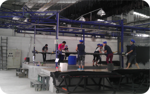 Équipement de tannerie en acier multifonctionnel, type vertical, machine à fabriquer du cuir artificiel à bascule, 20t 144portes - Product Image 3