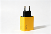 Boîtier de chargeur rapide standard européen A4-10 avec 2 ports USB + 2 ports Type C en matériau ABS