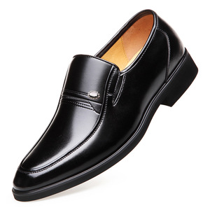 Chaussures habillées en cuir noires à bout pointu pour hommes, style professionnel, avec broderies et pampilles, pour jeunes de 18 à 40 ans - Product Image 5