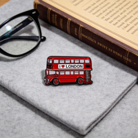 Ich liebe London Roter Doppeldecker-Bus Emaille-Anstecknadel Abschlussfeier Stadtkultur-Abzeichen Schmuckgeschenk Reise-Souvenir Großhandel