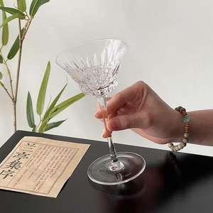 أكواب إبداعية ، أكواب عتيقة ، فنجان طويل ، زجاج مارتيني طويل القامة ، كوب أحمر ، إكسسوارات مطبخ - Product Image 5