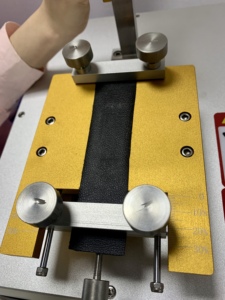 ISO 11640 Standard Lederfarbebeständigkeitsprüfgerät |   für Nass- und Trockenreibtest |   Laborausrüstung von Zhongli Instrument - Product Image 6