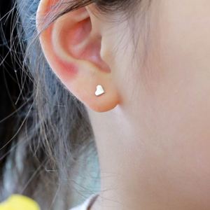 Dylam New Arrival Hypoallergenic Nickel Free 925 Sterling <b>Silver</b> Kid Children 5A CZ Cubic Zirconia Heart Shape <b>Stud</b> Earrings - Product Image 2