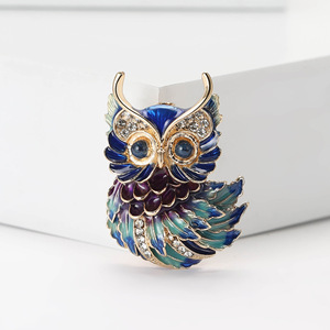 Nuevos broches de búho esmaltados para mujer, alfileres de animales con diamantes de imitación Unisex, decoración de mochila para fiesta, accesorios de ropa - Product Image 2