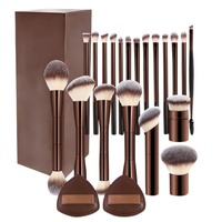 Ensemble de 20 pinceaux de maquillage professionnels en nylon avec pinceau plat et pinceau correcteur, y compris une éponge et un coffret de rangement en carton