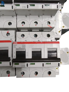 Interruptor de Circuito de Alta Capacidad de Ruptura S803P, Interruptor de Sobrecarga, Componente de Distribución Eléctrica, Montaje en Riel DIN, Industrial - Product Image 1