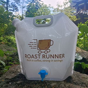 Sac en plastique personnalisé eau café emballage liquide pochette à bec debout avec bec pour boisson - Product Image 2