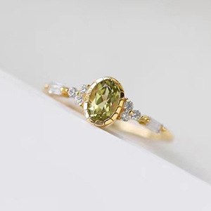 Anillo de Peridoto para Mujer T0463, Gema Natural Ovalada con Engaste de Bisel, Anillos de Compromiso de Moda - Product Image 6