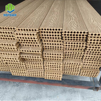 Terrasse en composite Wpc 3m 4m en stock Planche de plancher en bois de jardin Panneaux de plancher en Wpc utilisés terrasse en composite extérieur gaufrage 3D