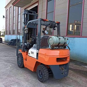 รถยกนิสสัน เครื่องยนต์แก๊ส LPG ขนาด 2.5-3 ตัน ในอเมริกาเหนือ - Product Image 1