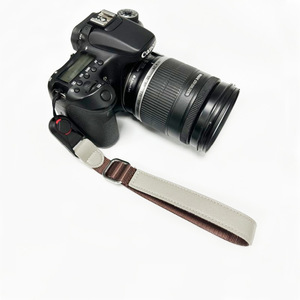 Correa de muñeca de estilo moderno de PU de 2.5 cm para cámaras réflex de un solo lente y modelos sin espejo - Product Image 3