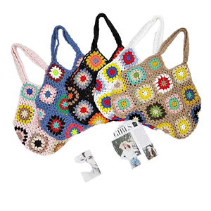 Bolso de hombro de ganchillo estilo étnico de moda con flores, hecho a mano, calado, bohemio, para verano y playa, tipo tote. - Product Image 1