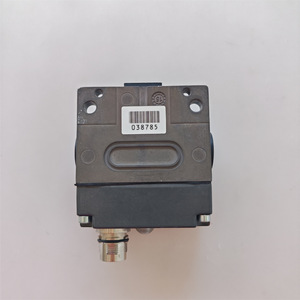 ลิมิตสวิตช์ EUCHNER รุ่น SN02X12-732L-MC2122 24V DC IP20 SPDT เซ็นเซอร์ - Product Image 3