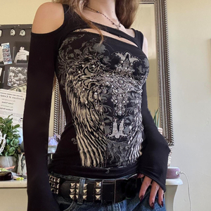 เสื้อยืดผู้หญิงสไตล์โกธิคสีเข้ม พิมพ์ลายวินเทจ ทรงเข้ารูป ไหล่เฉียง รุ่นใหม่ ขายส่ง - Product Image 3