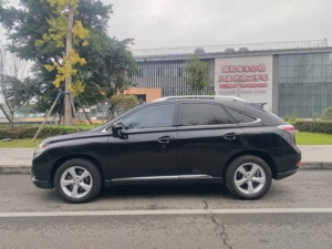 Lexus RX 270 Elegance Edition SUV 2012, 2.7L 188ch, Crossover de luxe intermédiaire à traction avant, faible kilométrage, prêt à l'exportation - Product Image 3