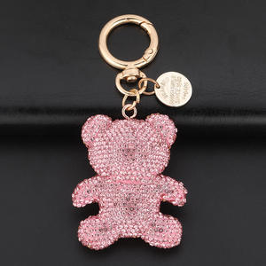 2025 nouveau à la mode nouveau sac pendentif clé de voiture en argile céramique avec diamant ensemble petit ours plein diamant porte-clés prêt à expédier - Product Image 6