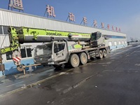 Grue sur camion Zoomlion d'occasion 80 tonnes (modèles ZTC800V6, ZTC800V5, QY80V5) à vendre en bon état