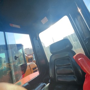 รถขุดขนาดเล็กแบบไฮดรอลิก KX161 ปี 2021 น้ำหนัก 5.35 ตัน ผลิตในญี่ปุ่น ใหม่ 100% พร้อมส่ง ปั๊มและมอเตอร์สีดำ - Product Image 5