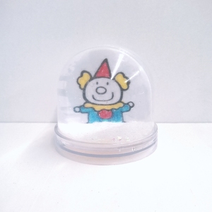 Pièces pour globes à neige DIY 9*9*8.5cm : Créez votre propre cadre photo avec paillettes, en plastique PS, pour dessiner des images, auto-arrosant - Product Image 4