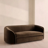 Canapé en tissu beige de luxe italien, causeuse incurvée cannelée avec table d'appoint, siège profond, mobilier de salon pour maison, villa, hôtel, lounge