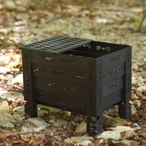 Estufa de Leña Plegable para Acampar al Aire Libre, Parrilla Portátil para Carbón, Plataforma Negra Runefire, Tiempo de Cocción de 3-5 Minutos - Product Image 1
