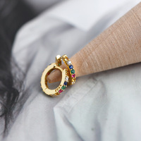 Pendientes de Aro Huggie de Plata de Ley 925 con Arcoíris para Mujer, Venta al por Mayor de Fábrica, Joyería Chapada en Oro de 18K en Stock