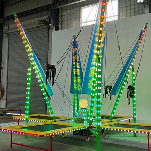 Équipement de parc d'attractions Jeux pour enfants <span class=keywords><strong>Jumping</strong></span> Bungee Trampoline Rides Cadre en acier Bungee avec lumières - Product Image 1