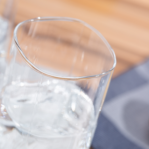 Verre à eau en verre sodocalcique transparent, robuste et élégant, de grande capacité (370 ml), de qualité supérieure et réputé - Product Image 3