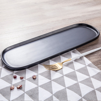 Assiette à Sushi en Céramique Rectangle Noir Mat Style Coréen Japonais, Vaisselle Platos Largos