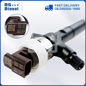หัวฉีดคอมมอนเรลใหม่เอี่ยม รุ่น <span class=keywords><strong>23670</strong></span>-<span class=keywords><strong>UM010</strong></span> หัวฉีดน้ำมันดีเซล 295050-1680 สำหรับเครื่องยนต์โตโยต้า IZ - Product Image 3