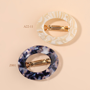 Pinces à <span class=keywords><strong>cheveux</strong></span> ovales creuses vintage personnalisées Mi Dairy pour volumiser les <span class=keywords><strong>cheveux</strong></span> Grandes pinces à <span class=keywords><strong>cheveux</strong></span> en acétate géométrique faites à la main - Product Image 5