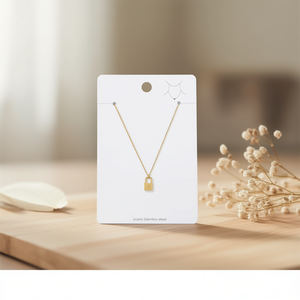 Collar con Colgante Angelina, Chapado en Oro, Acero Inoxidable, Cierre con Dije, Joyería Minimalista para Uso Diario, Regalo - Product Image 3