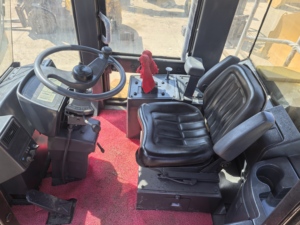 Chargeuse sur pneus Caterpillar 6 tonnes de haute qualité 966G 966GC 966F avec composants essentiels moteur et pompe en promotion à un prix avantageux - Product Image 6