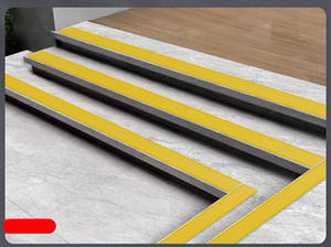 شرائط حواف الدرج المقاومة للماء واللهب من البي في سي بسمك 3 مم، غير قابلة للانزلاق، قابلة للتخصيص والقص - Product Image 6